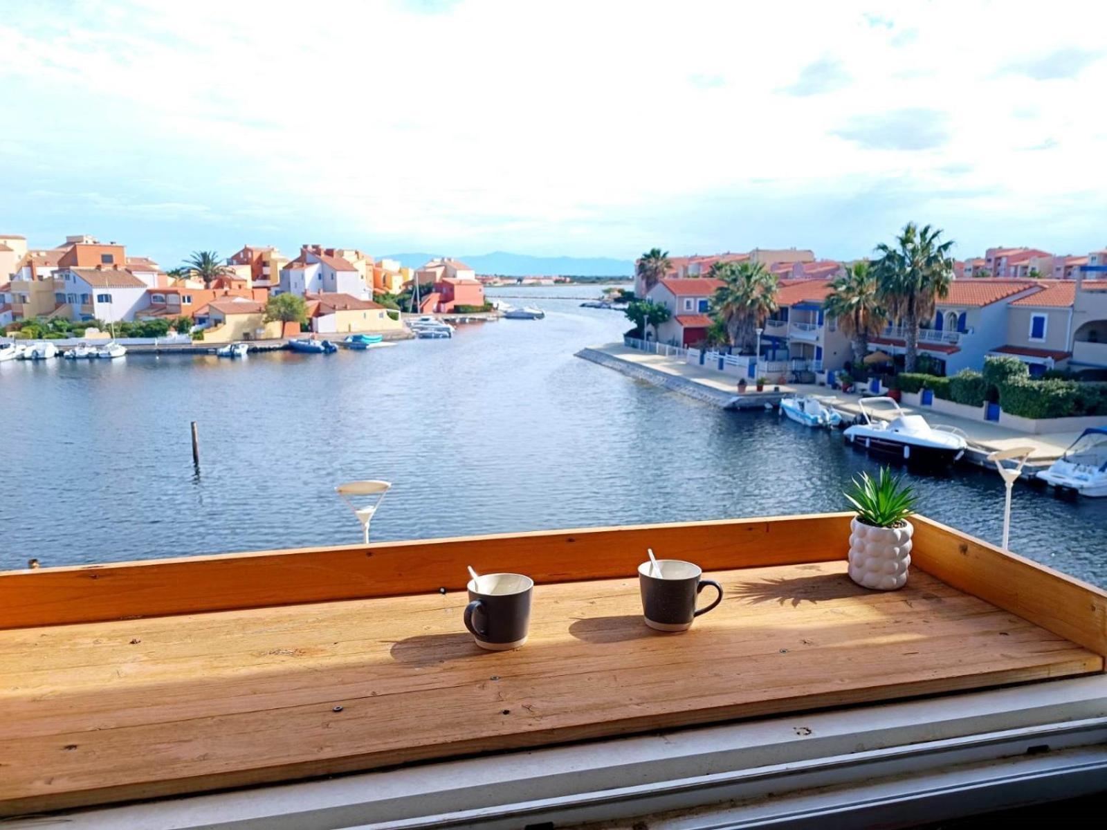 Charmant Appartement Sur La Marina Le Barcarès Buitenkant foto